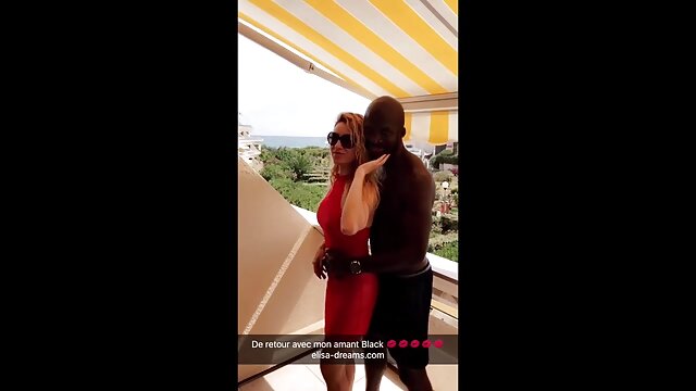 Blonde a des relations sexuelles pour Noël. hd porno gratuit