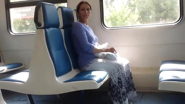 Paris White se prend une bite video x gratuite en hd noire.