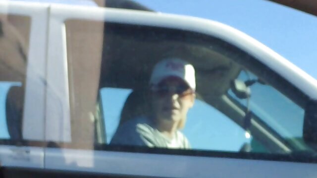 Sexe anal avec une fille en jupe. sexe video hd gratuit