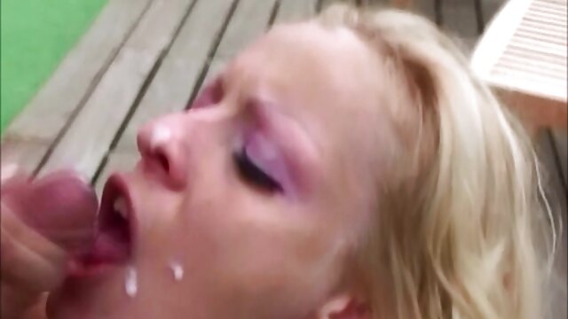 Enfoncer après le bain. filme poeno gratis