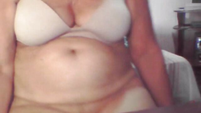 Massage à la première xxx gratuit hd personne avec pénétration.