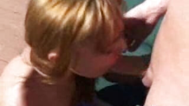 La brune sort avec le mâle à tu kiff hd l'hôtel.