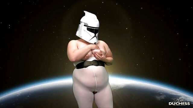 La fille lèche le cul video x gratuit hd pour la culotte.