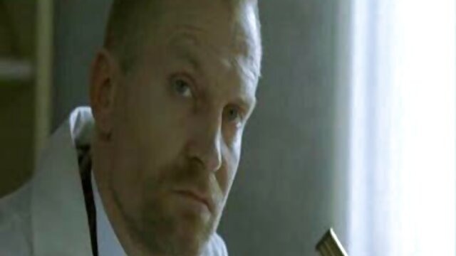 Le bbw porno hd francais gratuit doigte le vagin.