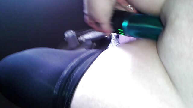 Trompe son saituri cu filme porno gratis mari avec un maigre.