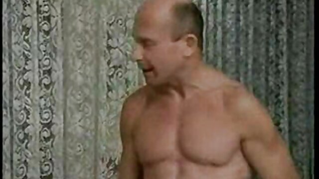 La fille aime meilleur film porno hd le sexe.