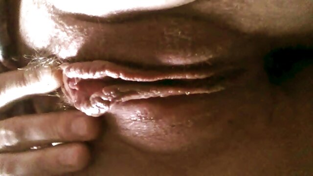 Le mathématicien prend porno gratuit 4k la bite de l'élève.