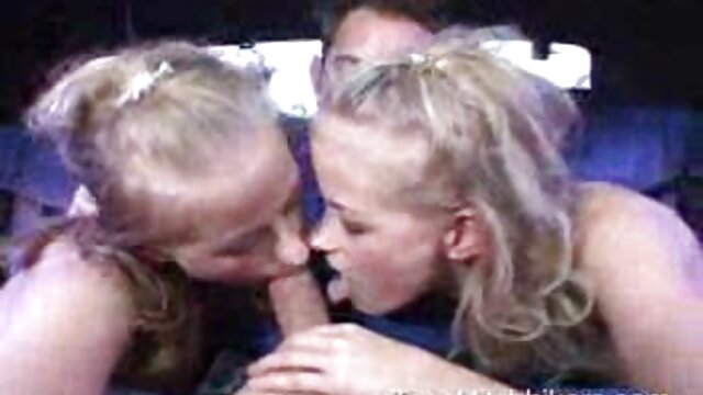 Lécher x gratuit hd le cul à la beauté.