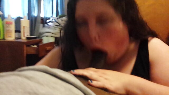 Un entraîneur de fitness baise une fille russe. pornographie hd