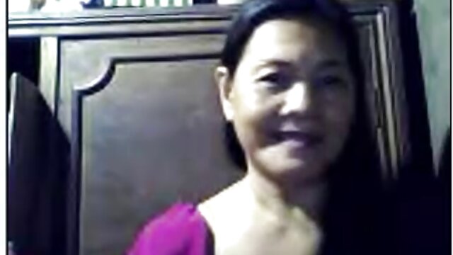 J'ai réveillé la fille sex hd gratuit avec un cunnilingus.