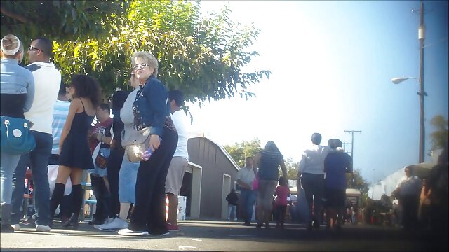 Sexe avec une femme mûre. filme xxx free online